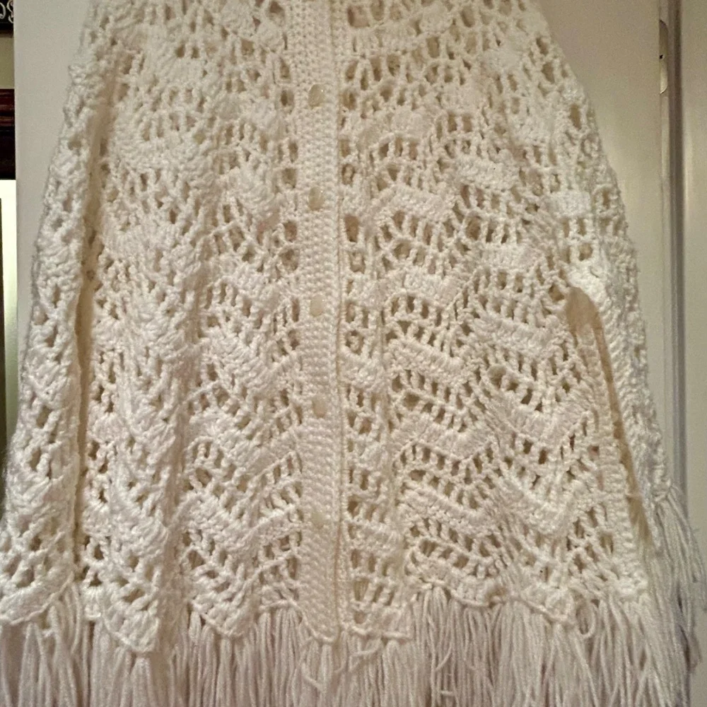 Hand Crochet Vintage Poncho with Fringe - Picture 8 of 9
